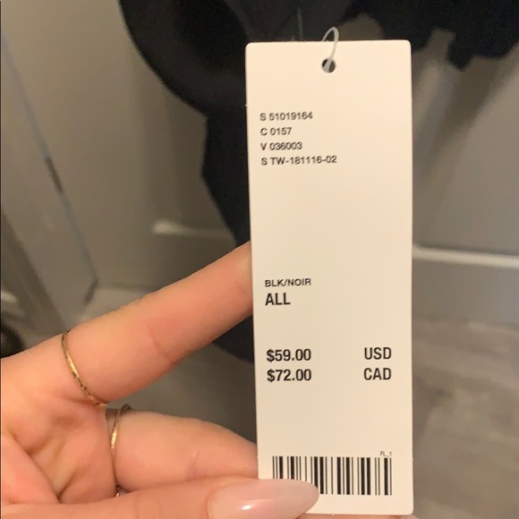 Urban Outfitters Cover-Up - Picture 3 of 4